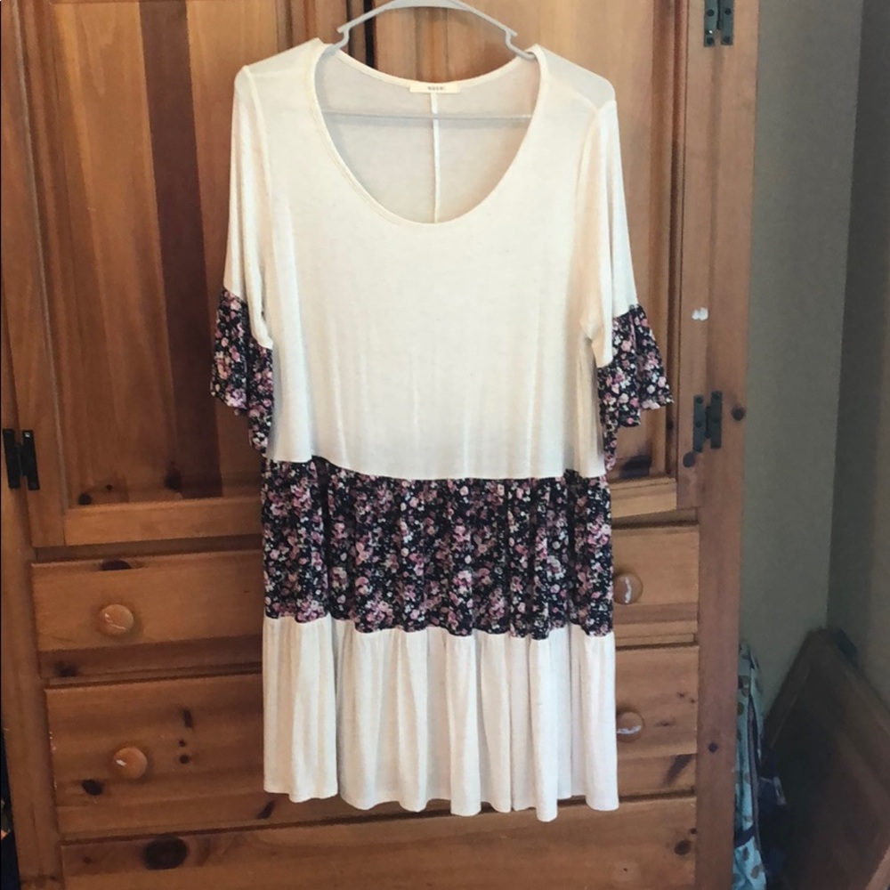 Easel dress size 2xl